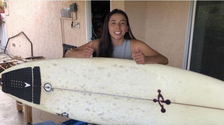 How to wax your surfboard properly