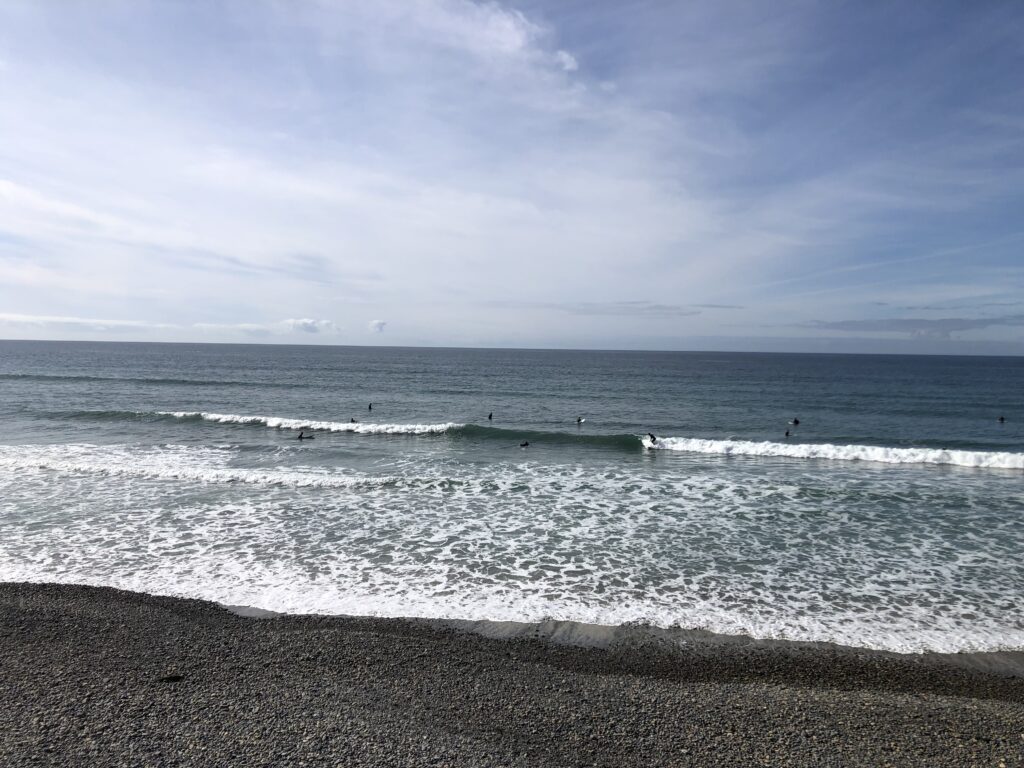 surfing beacons beach