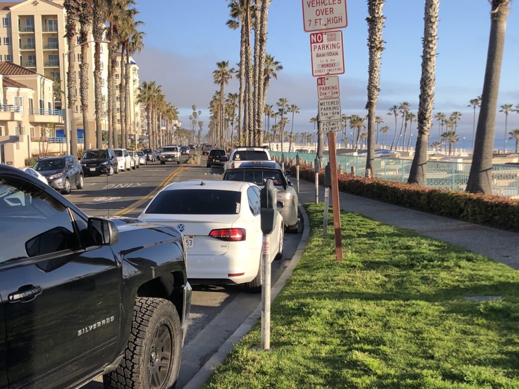 oceanside pier parking