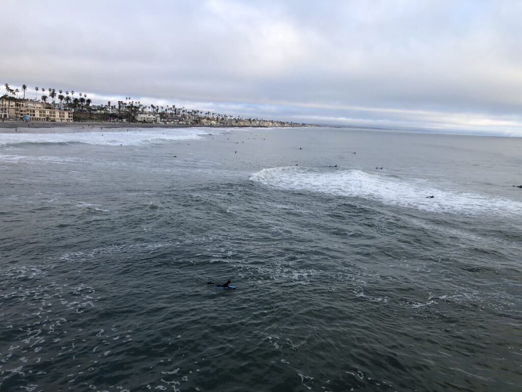 surf crowds