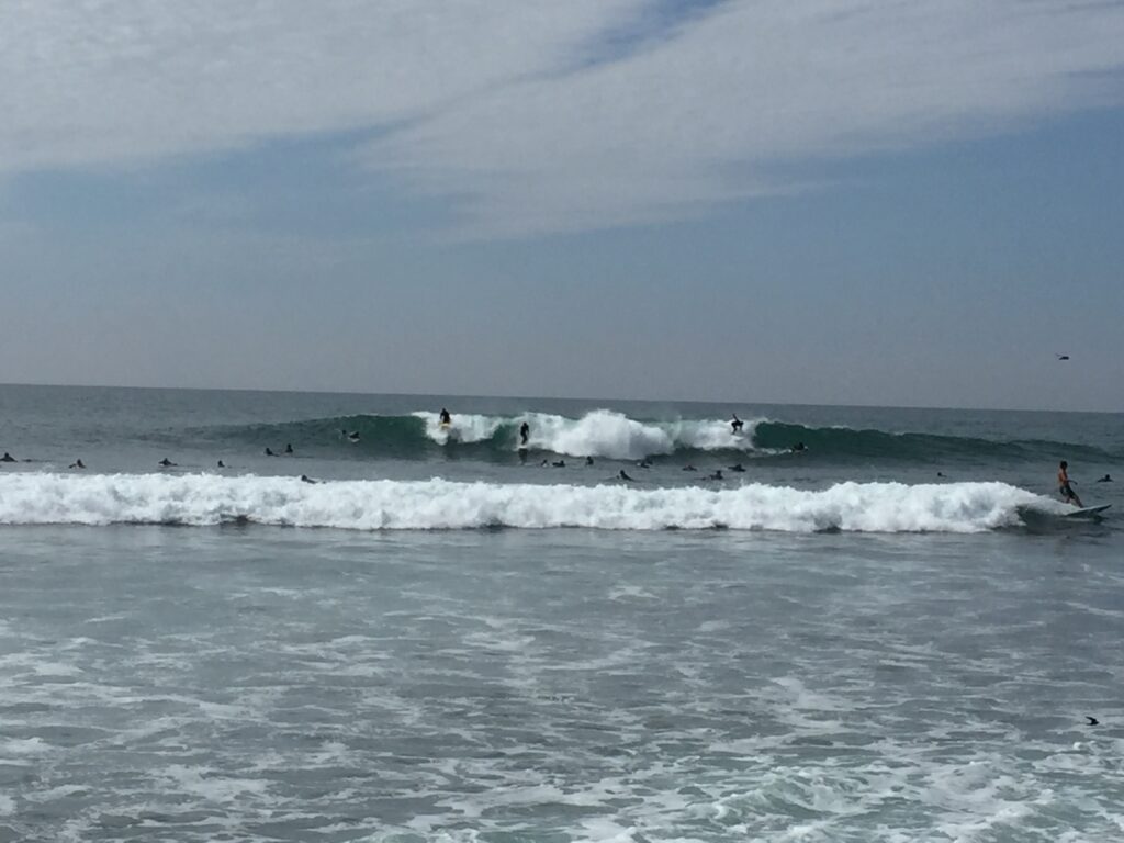 trestles surf beach crowds