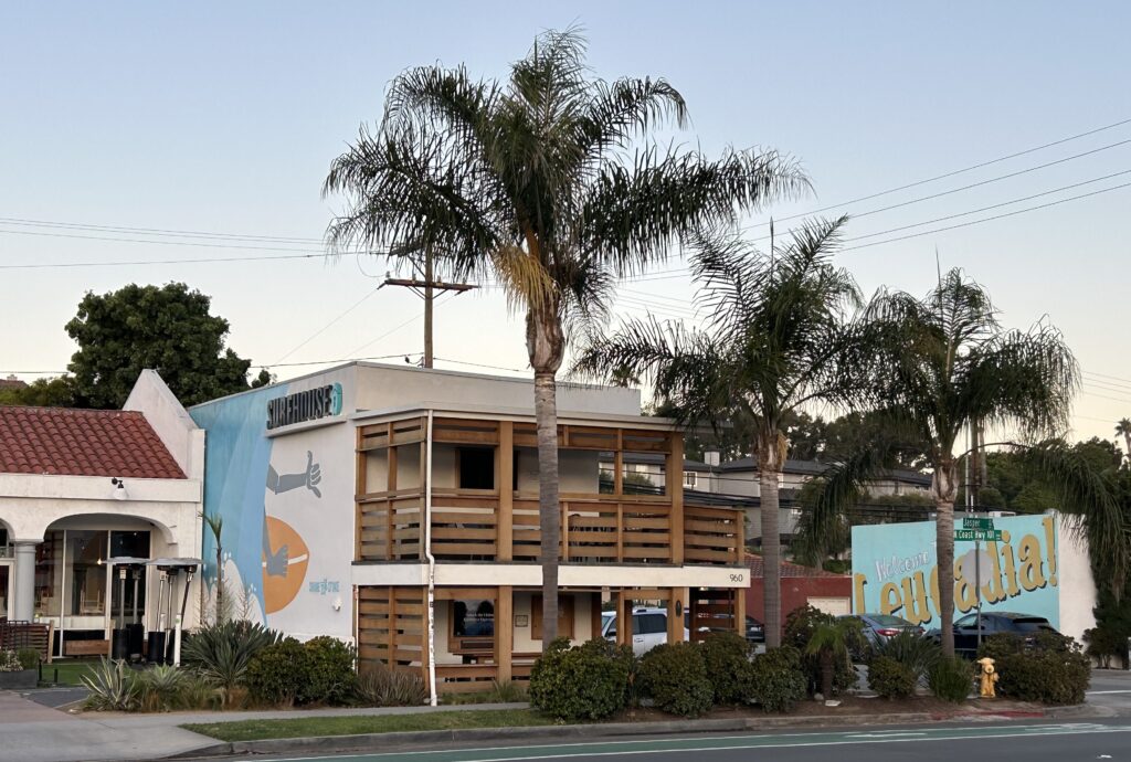 surf hostels san diego